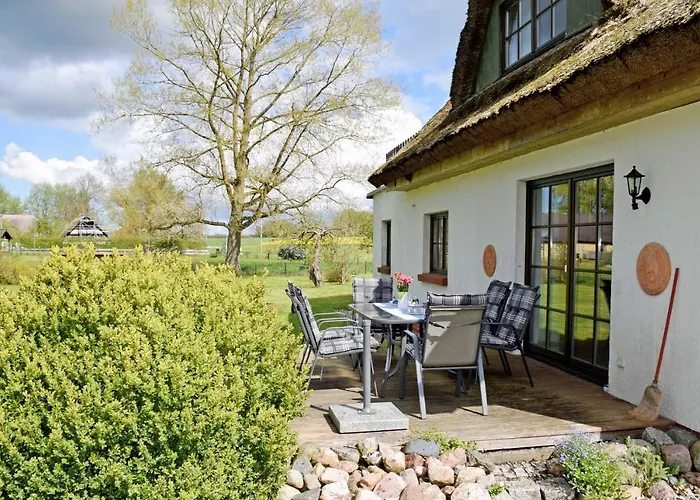 Und _wohnung Unterm Ree 펜션 Patzig